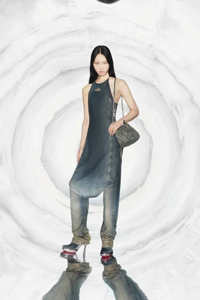 Look 36